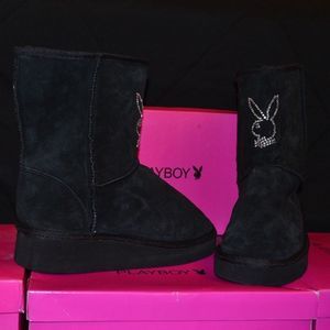 New Playboy Black Suede Fleece Boots W 